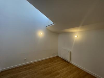 For rent Lyon-4eme-arrondissement 2 rooms 65 m2 Rhone (69004) photo 4