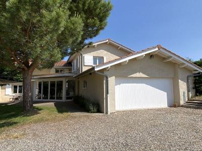 Louer Maison 285 m2 Cottance