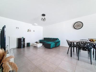 For sale Mions 4 rooms 111 m2 Rhone (69780) photo 2