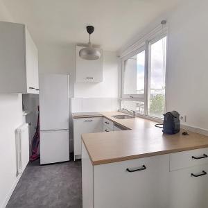 For rent Paris-11eme-arrondissement 2 rooms 35 m2 Paris (75011) photo 3