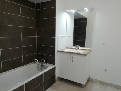For rent Vernaison 3 rooms 56 m2 Rhone (69390) photo 2