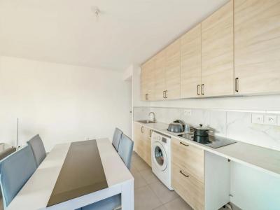 For sale Marseille-2eme-arrondissement 3 rooms 61 m2 Bouches du Rhone (13002) photo 2