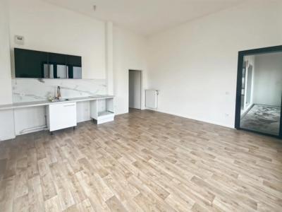 For sale Stains 3 rooms 55 m2 Seine saint denis (93240) photo 1