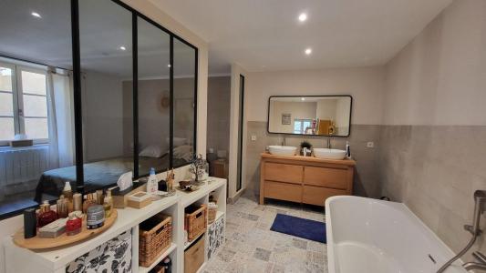 For sale COEUR DE VILLAGE 3 rooms 93 m2 Rhone (69640) photo 2