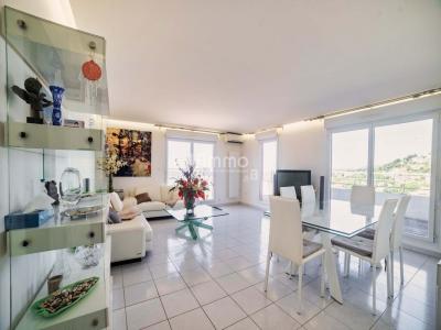 For sale Marseille-15eme-arrondissement 3 rooms 81 m2 Bouches du Rhone (13015) photo 4