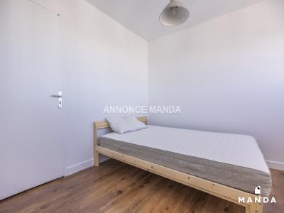 Louer Appartement Issy-les-moulineaux 1390 euros