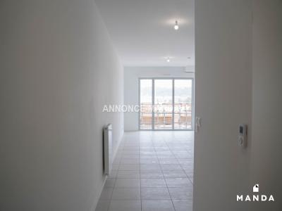 For rent Bordeaux 1 room 47 m2 Gironde (33100) photo 4