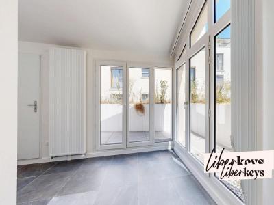 For sale Bondy 6 rooms 193 m2 Seine saint denis (93140) photo 1