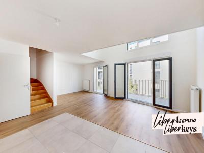 For sale Bondy 6 rooms 193 m2 Seine saint denis (93140) photo 2