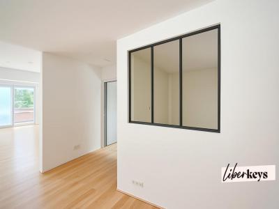 For sale Saint-laurent-du-var 3 rooms 88 m2 Alpes Maritimes (06700) photo 1
