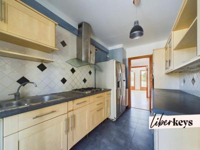 For sale Marseille-13eme-arrondissement 3 rooms 65 m2 Bouches du Rhone (13013) photo 3
