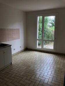 Louer Maison 74 m2 Thevet-saint-julien