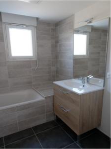 For rent Perrigny-les-dijon 2 rooms 42 m2 Cote d'or (21160) photo 1