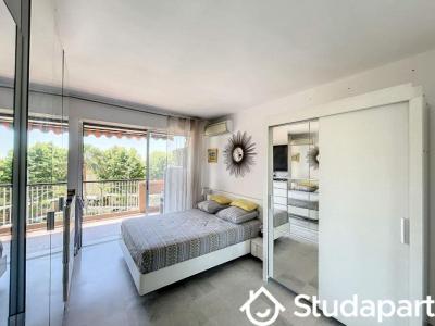 For rent Juan-les-pins 2 rooms 53 m2 Alpes Maritimes (06160) photo 2