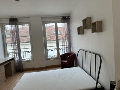 For sale CENTRE VILLE 4 rooms 85 m2 Loire (42000) photo 4