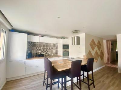 For sale Nantes 4 rooms 79 m2 Loire atlantique (44300) photo 1