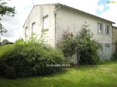 For sale Bressuire 4 rooms 73 m2 Deux sevres (79300) photo 1