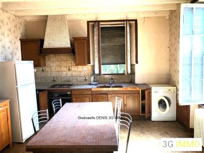 For sale Parthenay 4 rooms 107 m2 Deux sevres (79200) photo 2