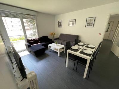 For rent Villeurbanne 5 rooms 86 m2 Rhone (69100) photo 1