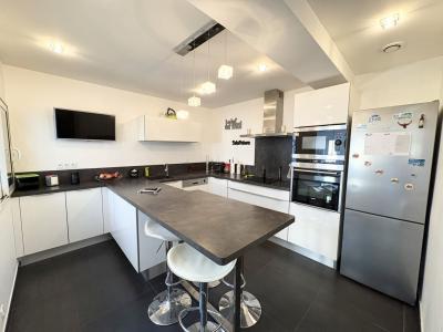 For sale CENTRE VILLE RIVE GAUCHE 4 rooms 120 m2 Gard (30240) photo 2