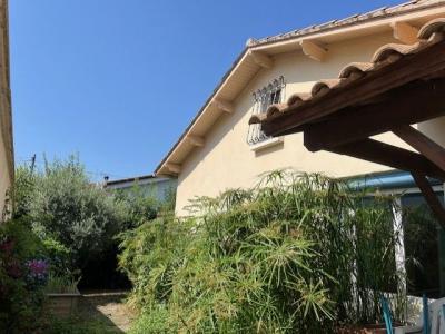For sale 4 rooms 75 m2 Herault (34000) photo 0