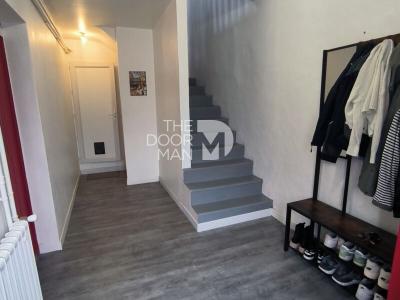 For sale Mayenne 4 rooms 95 m2 Mayenne (53100) photo 2