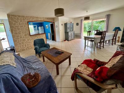 For sale Eguille 5 rooms 123 m2 Charente maritime (17600) photo 1