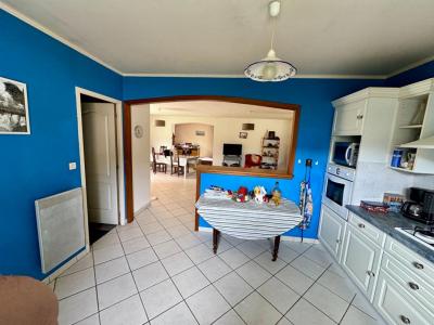 For sale Eguille 5 rooms 123 m2 Charente maritime (17600) photo 3