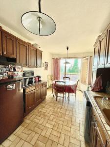 For sale Marseille-12eme-arrondissement 5 rooms 89 m2 Bouches du Rhone (13012) photo 3