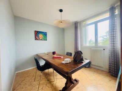 For sale Pau 4 rooms 72 m2 Pyrenees atlantiques (64000) photo 3