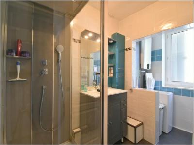For sale Mourenx 4 rooms 65 m2 Pyrenees atlantiques (64150) photo 4