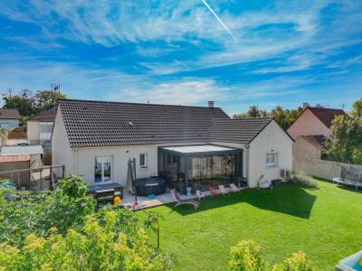 For sale Amilly 5 rooms 123 m2 Loiret (45200) photo 0