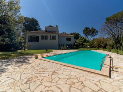 Acheter Prestige 500 m2 Beaurecueil