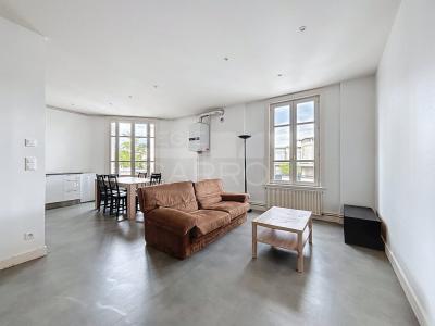 For rent Lyon-3eme-arrondissement 5 rooms 113 m2 Rhone (69003) photo 1