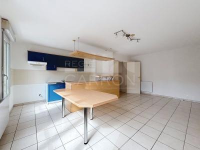 For rent Villeurbanne 2 rooms 46 m2 Rhone (69100) photo 1