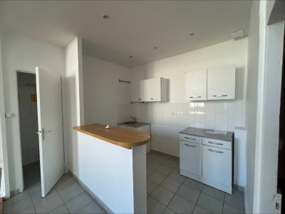 For rent Lyon-4eme-arrondissement 2 rooms 54 m2 Rhone (69004) photo 1