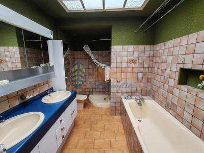 For sale Haubourdin 5 rooms 120 m2 Nord (59320) photo 4