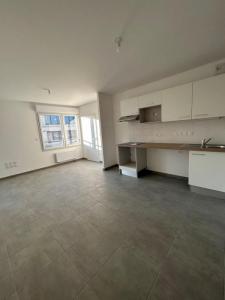 For rent Reze 3 rooms 52 m2 Loire atlantique (44400) photo 1