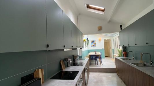 For rent Paris-17eme-arrondissement 18 rooms 359 m2 Paris (75017) photo 1