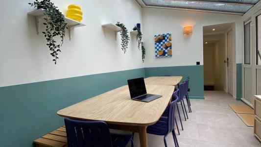 For rent Paris-17eme-arrondissement 18 rooms 359 m2 Paris (75017) photo 2