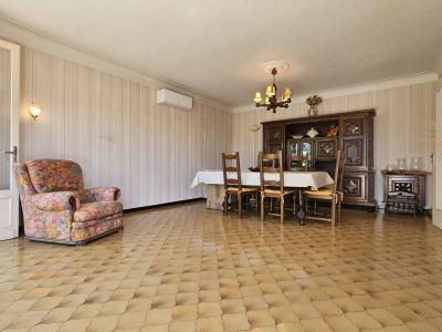 For sale CENTRE 4 rooms 96 m2 Lot et garonne (47400) photo 4