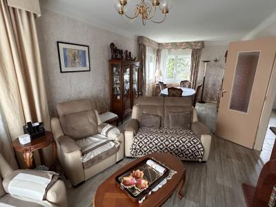For sale PROCHE CENTRE ET PLAGES 6 rooms 97 m2 Cotes d'armor (22730) photo 4