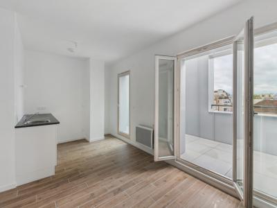 For rent Paris-13eme-arrondissement 3 rooms 74 m2 Paris (75013) photo 2