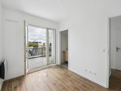 For rent Paris-13eme-arrondissement 3 rooms 74 m2 Paris (75013) photo 4