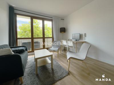 For rent Fontenay-sous-bois 2 rooms 48 m2 Val de Marne (94120) photo 0