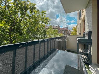 For rent Fontenay-sous-bois 2 rooms 48 m2 Val de Marne (94120) photo 2