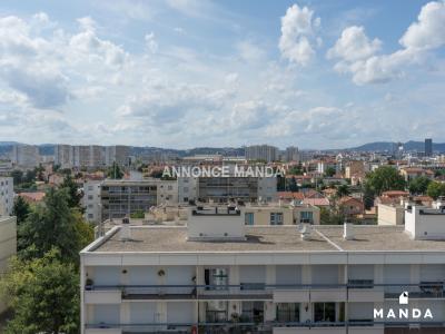 For rent Lyon-8eme-arrondissement 6 rooms 9 m2 Rhone (69008) photo 3