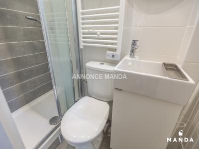 For rent Paris-18eme-arrondissement 1 room 15 m2 Paris (75018) photo 4