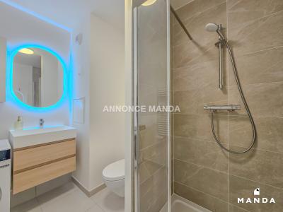 For rent Puteaux 2 rooms 49 m2 Hauts de Seine (92800) photo 4