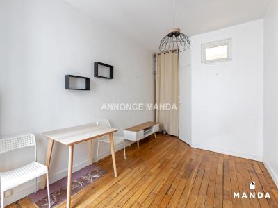 For rent Paris-18eme-arrondissement 2 rooms 28 m2 Paris (75018) photo 2